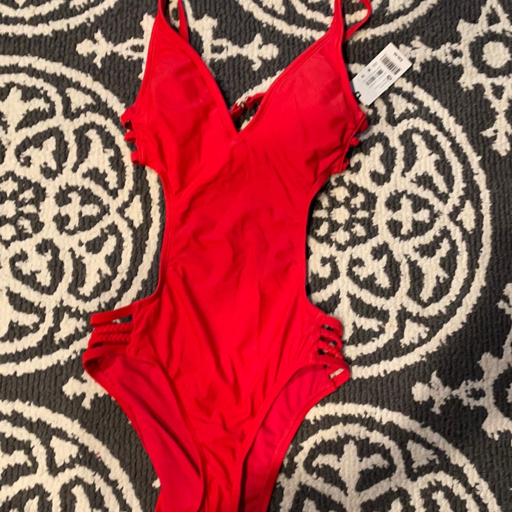 Shade and shore red monokini NWT